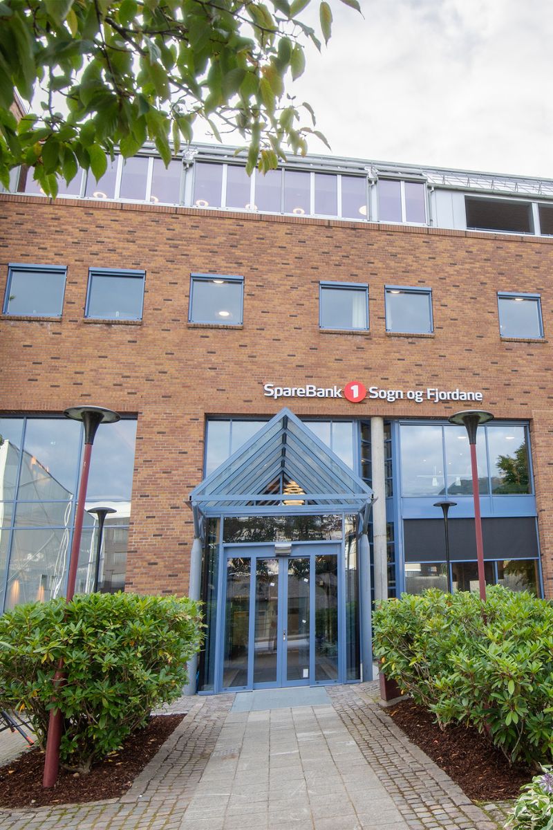 SpareBank1 Førde - holvikglas.no SpareBank1 Førde - holvikglas.no
