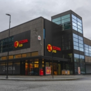 Domusbygget Førde - holvikglas.no